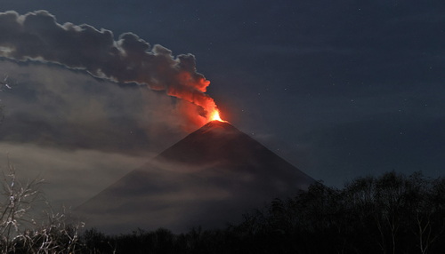 Извержение Ключевского вулкана (24.10.23)